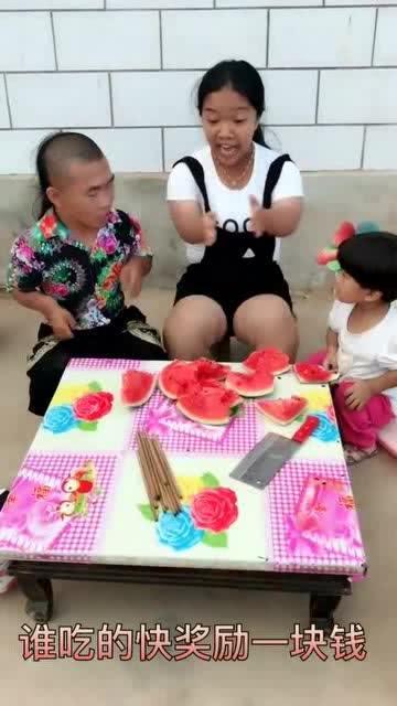 婆媳搞笑视频吃瓜,吃瓜群众笑翻餐桌